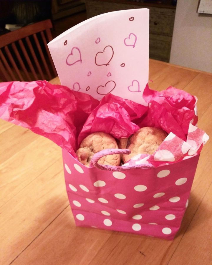 Try giving your sweetheart a box of freshly made cookies this Valentine’s Day!